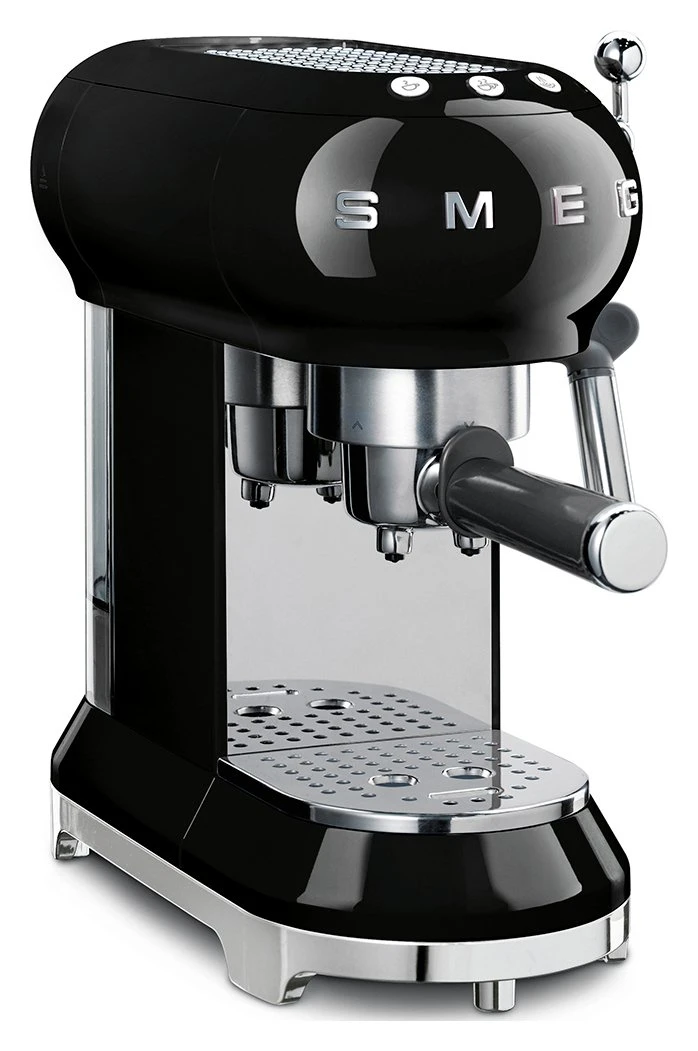 Smeg ECF01 50's Style Retro Espresso Coffee Machine - Black 4 Smeg ECF01 50's Style Retro Espresso Coffee Machine - Black - Image 4