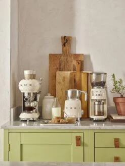 Smeg ECF01 50's Style Retro Espresso Coffee Machine - Cream -Chic Household Items 1346914 R Z005A