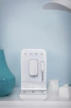 Smeg BCC02 Bean To Cup Coffee Machine - White -Chic Household Items 1346990 R Z012A