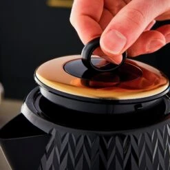 Tower T10052BLK Empire Kettle - Black -Chic Household Items 1357439 R Z005A