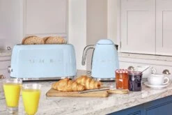 Smeg TSF02PBUK 50's Style Retro 4 Slice Toaster - Blue -Chic Household Items 3033270 R Z003A