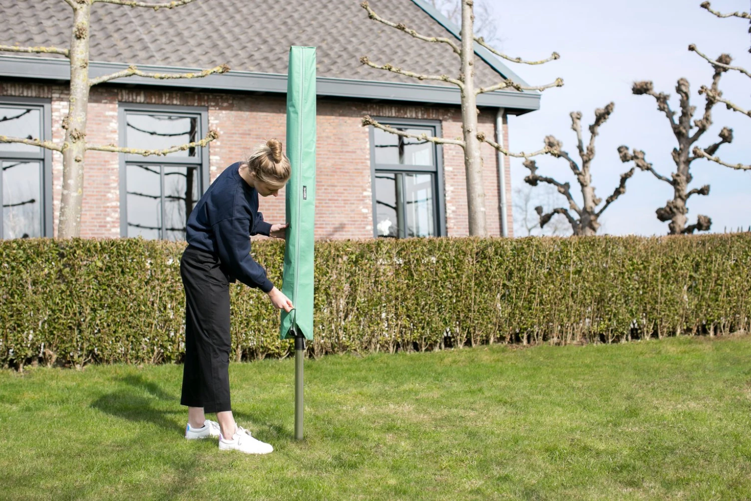 Brabantia 50m Lift-O-Matic Washing Line With Ground Spike 7 Brabantia 50m Lift-O-Matic Washing Line With Ground Spike - Image 7