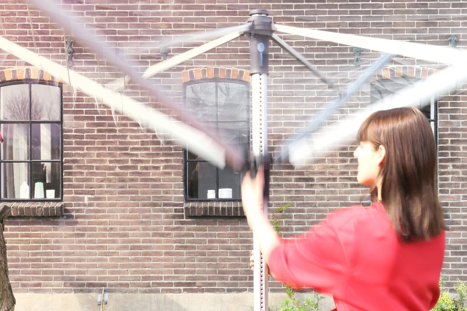 Brabantia 60m Lift-O-Matic Advance Rotary Washing Line 9 Brabantia 60m Lift-O-Matic Advance Rotary Washing Line - Image 9