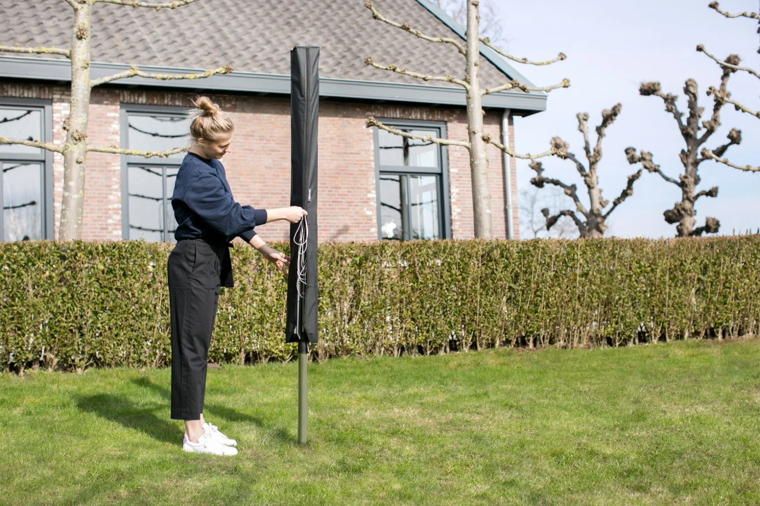 Brabantia 60m Lift-O-Matic Advance Rotary Washing Line 11 Brabantia 60m Lift-O-Matic Advance Rotary Washing Line - Image 11