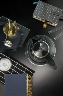 De'Longhi KBAC3001.BK Avvolta Kettle - Black & Grey -Chic Household Items 8907631 R Z005A