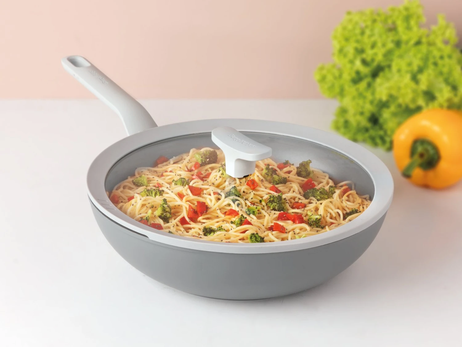 BergHOFF Leo 28cm Non Stick Stir Fry Pan 3 BergHOFF Leo 28cm Non Stick Stir Fry Pan - Image 3