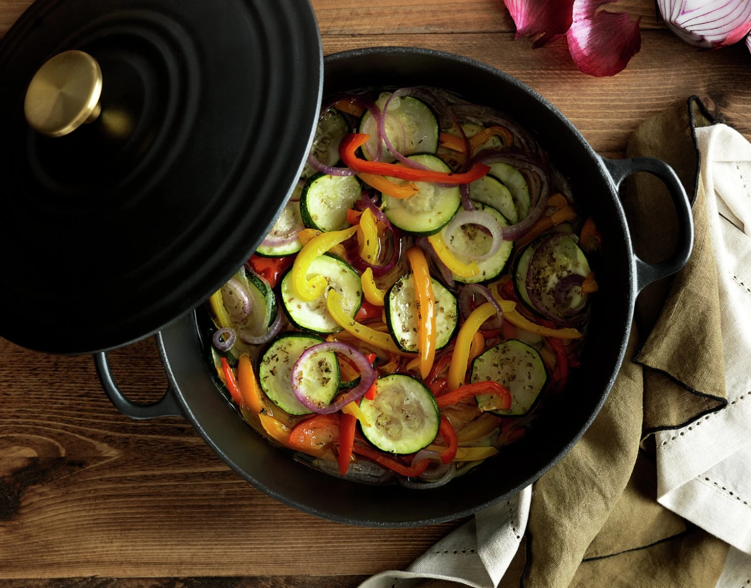 Habitat Another Eden 5.3 Litre Cast Iron Casserole Dish 2 Habitat Another Eden 5.3 Litre Cast Iron Casserole Dish - Image 2